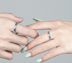 Small Design Feeling Rings